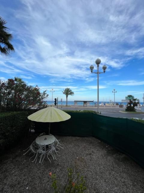 Jardin Sur La Promenade Des Lejlighed Nice